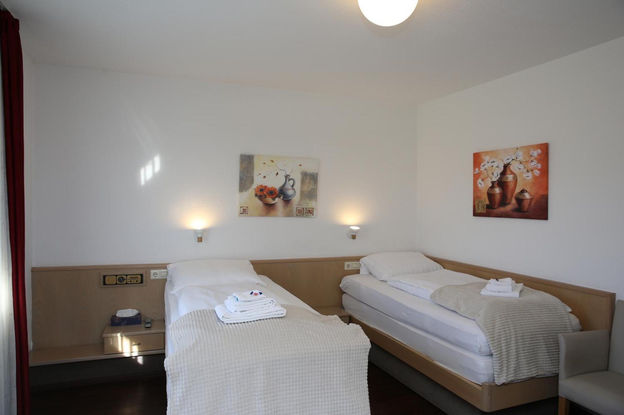 Hotel Garni Alte Post Schallbach Екстериор снимка